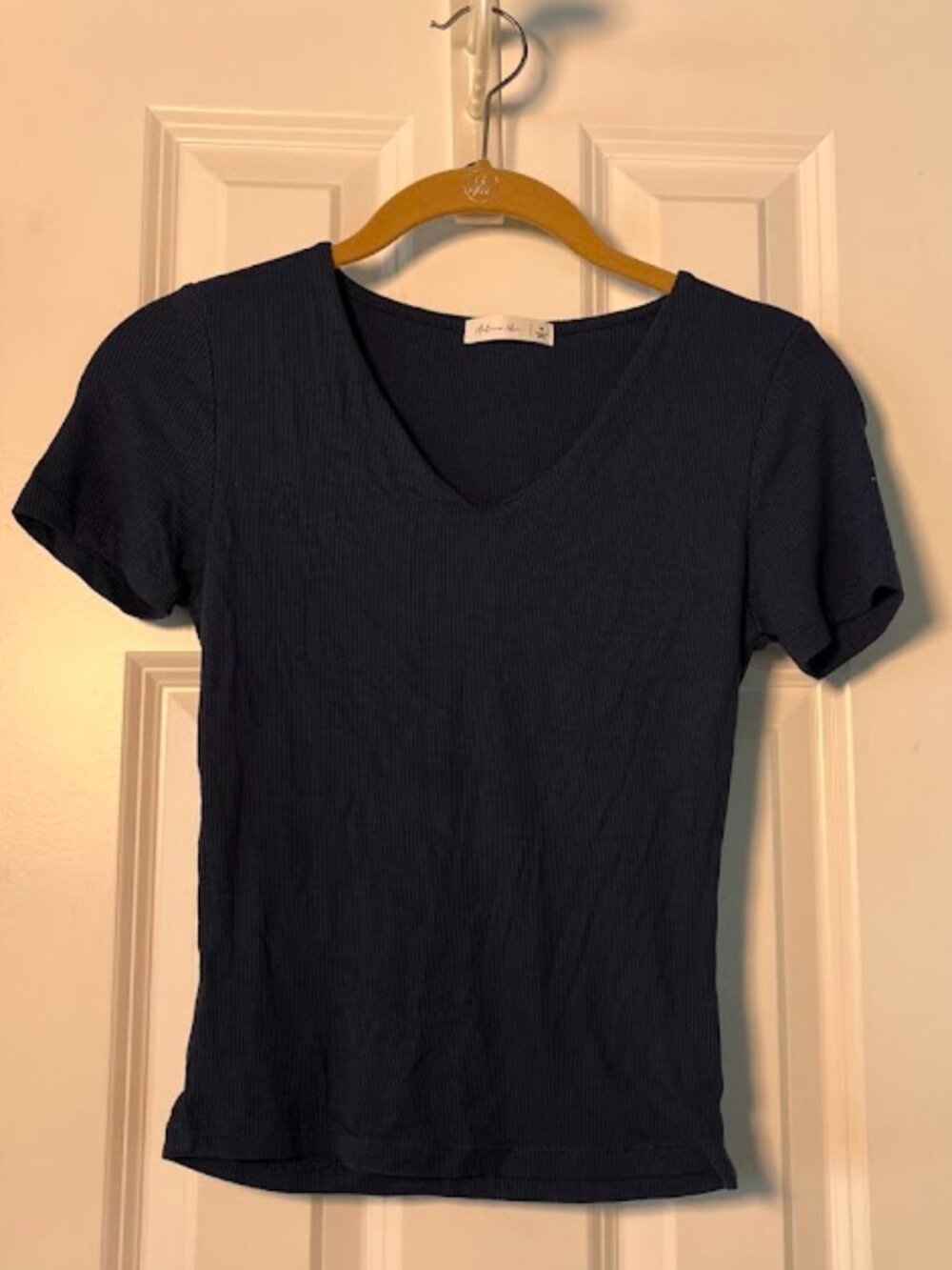 Active USA Navy Blue Ribbed V-Neck Short Sleeve Top Size M
